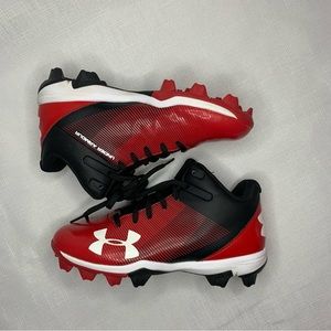 Youth UA Under Armour Cleats Leadoff Low RM JR. size 2Y
